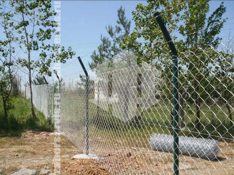 Забор оцинкованный из сетки рабицы 90 метров